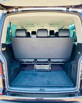 Volkswagen Caravelle cena 179000 przebieg: 131000, rok produkcji 2017 z Warszawa małe 154